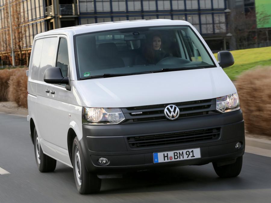  Volkswagen Transporter Van BlueMotion 2011 года  (фото 6 из 11)